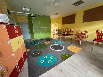 Dwuzmianowe Przedszkole "Happy Days-Szczęśliwe Dni" oddział na Dąbrowskiego